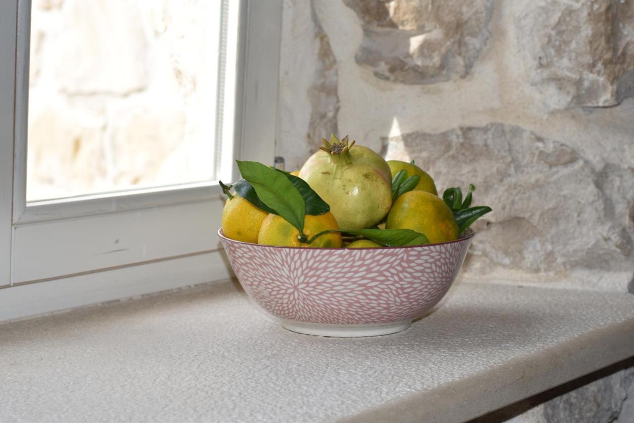Charming Stone House In Old Town Apartman *